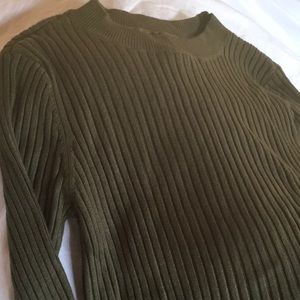 Venus ribbed peplum top NWOT